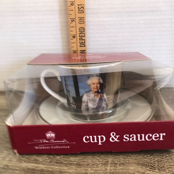 Queen Elizabeth II Collector’s Tea Cup and Saucer - Picture 9 of 12
